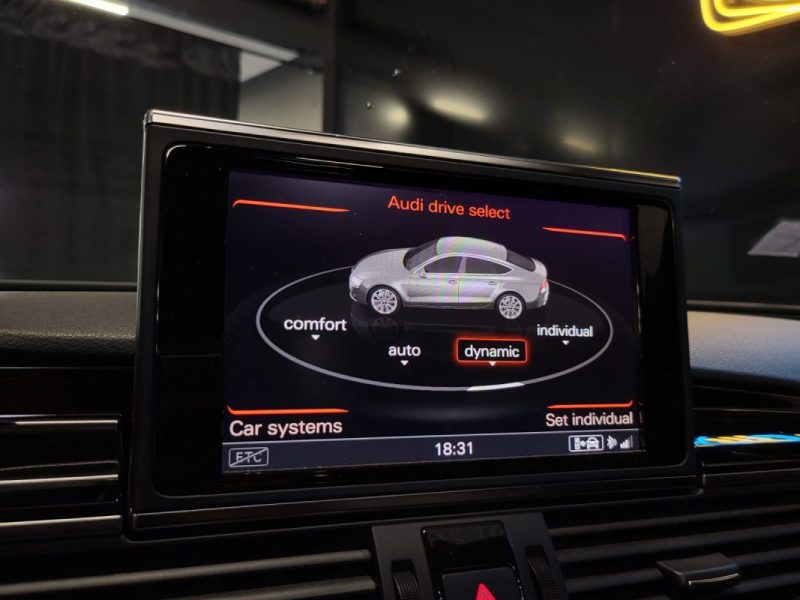 AUDI RS7 4.0 V8 TFSI 560cv quattro Tiptronic TOIT OUVRANT / SIEGES ELECRIQUES + CHAUFFANTS / SUIVI C