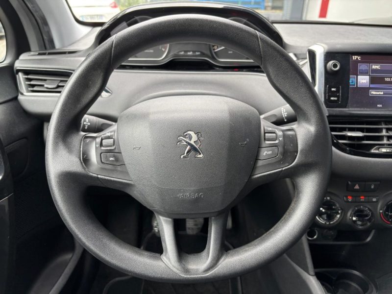 PEUGEOT 208 1.2 82cv Active - Distribution neuve