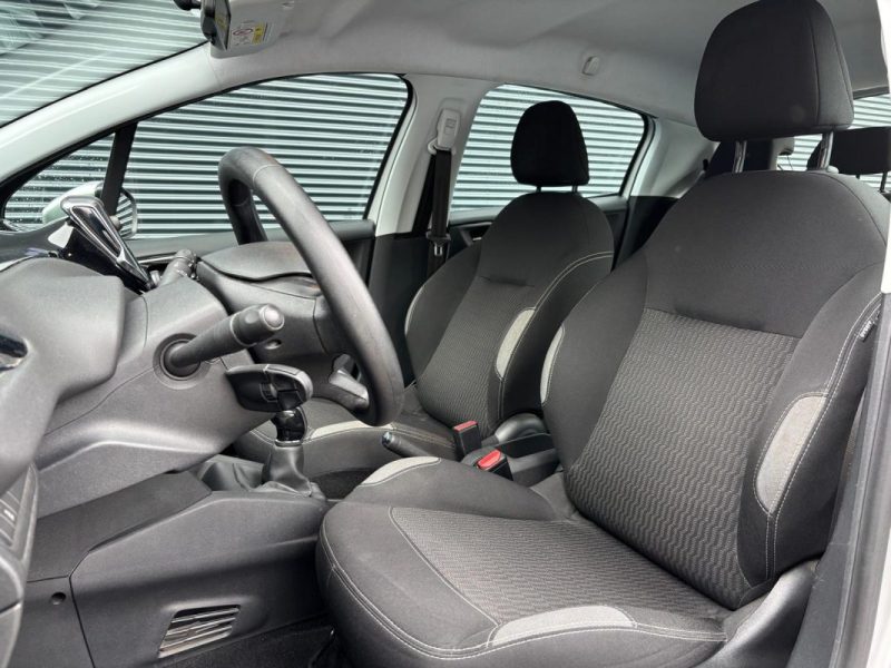 PEUGEOT 208 1.2 82cv Active - Distribution neuve