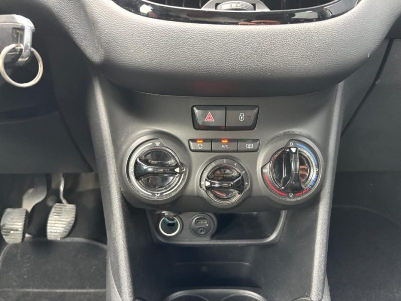 PEUGEOT 208 1.2 82cv Active - Distribution neuve