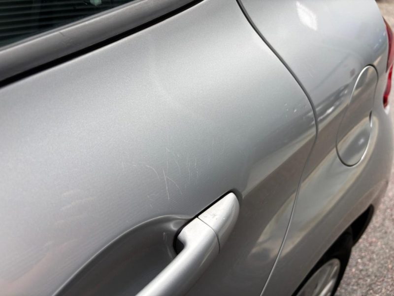 PEUGEOT 208 1.2 82cv Active - Distribution neuve