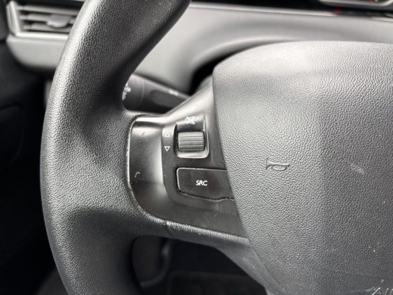 PEUGEOT 208 1.2 82cv Active - Distribution neuve