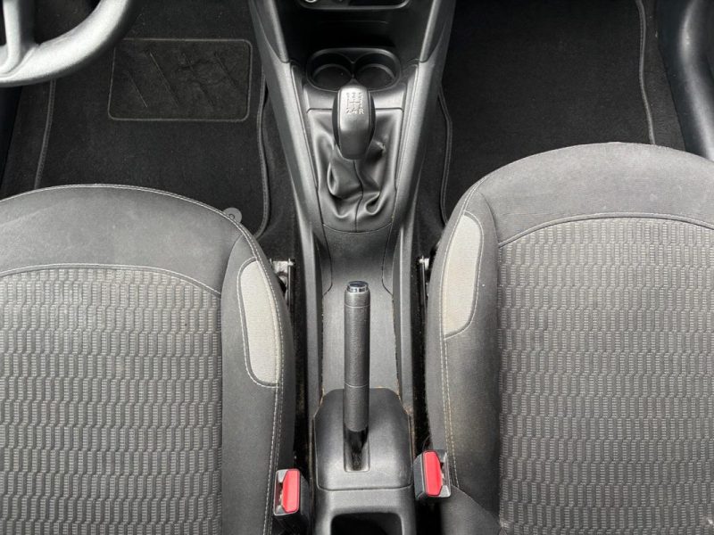 PEUGEOT 208 1.2 82cv Active - Distribution neuve