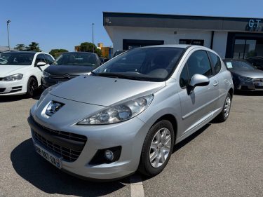 PEUGEOT 207 2011
