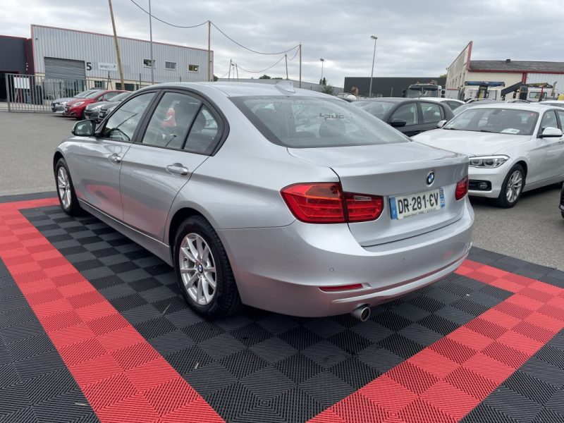 B.M.W. SERIE 3 2015