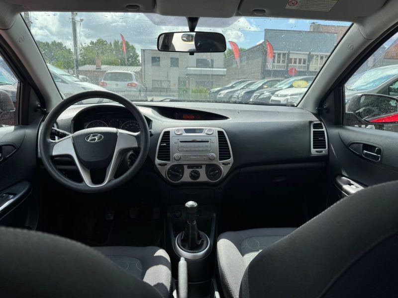 HYUNDAI I 20 2009