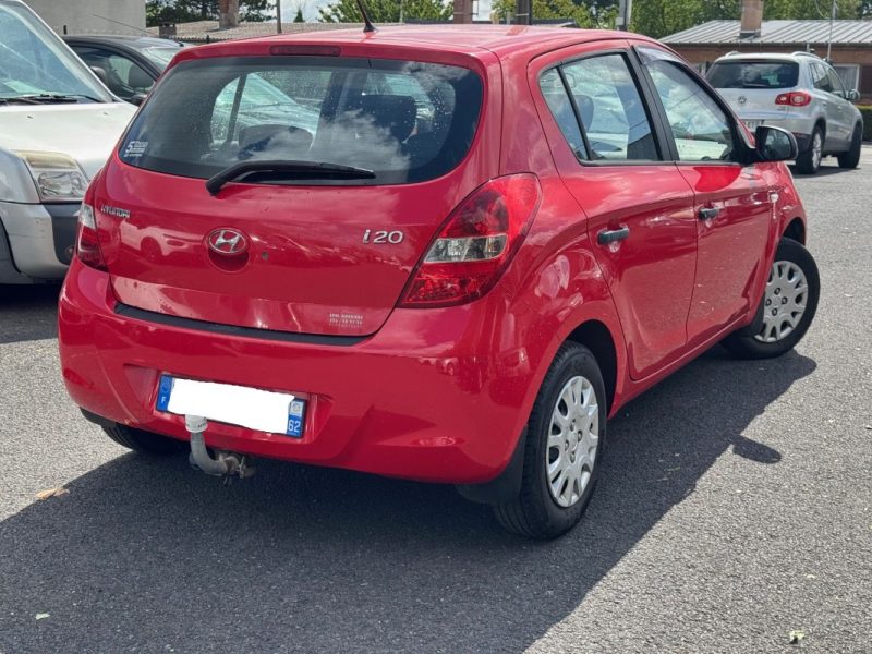 HYUNDAI I 20 2009