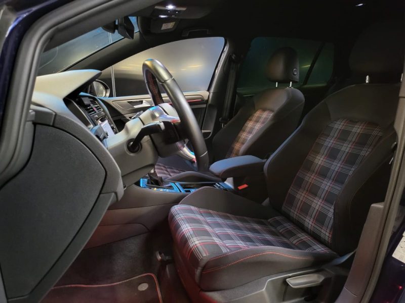 VOLKSWAGEN GOLF 7 GTI STAGE 1 +300CV / APPLE CARPLAY / MODE DE CONDUITE / REGULATEUR ADAPTATIF 