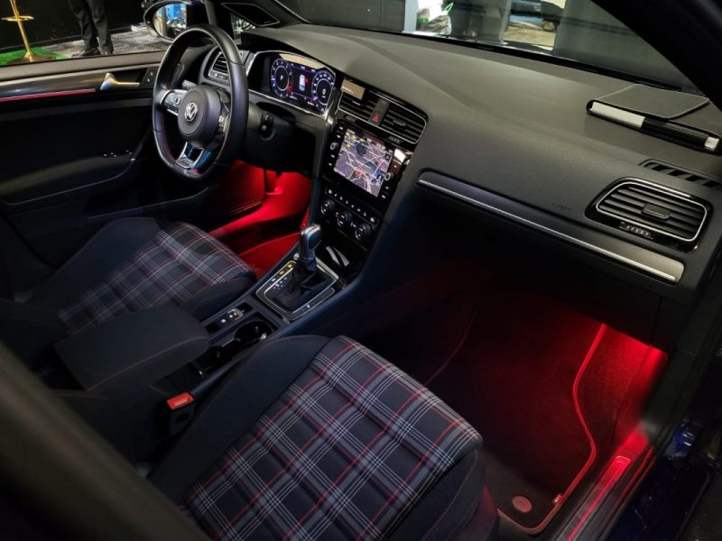VOLKSWAGEN GOLF 7 GTI STAGE 1 +300CV / APPLE CARPLAY / MODE DE CONDUITE / REGULATEUR ADAPTATIF 