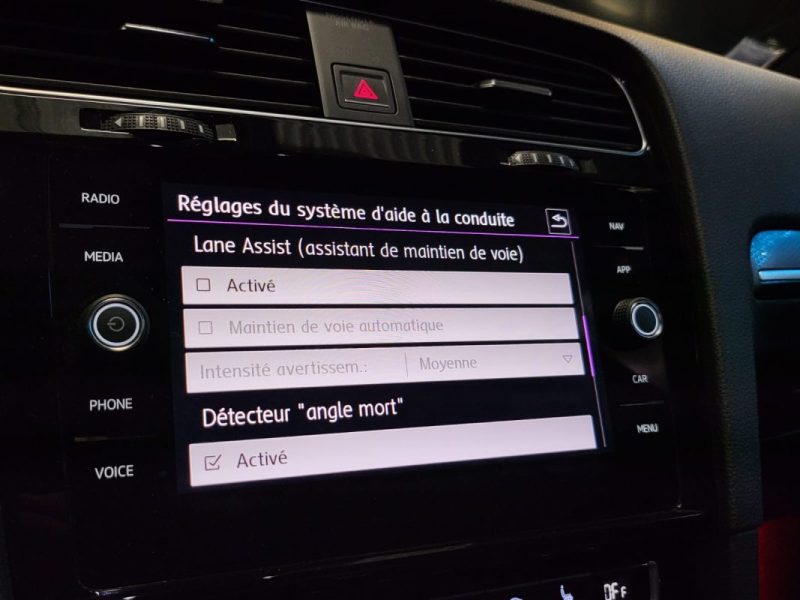 VOLKSWAGEN GOLF 7 GTI STAGE 1 +300CV / APPLE CARPLAY / MODE DE CONDUITE / REGULATEUR ADAPTATIF 