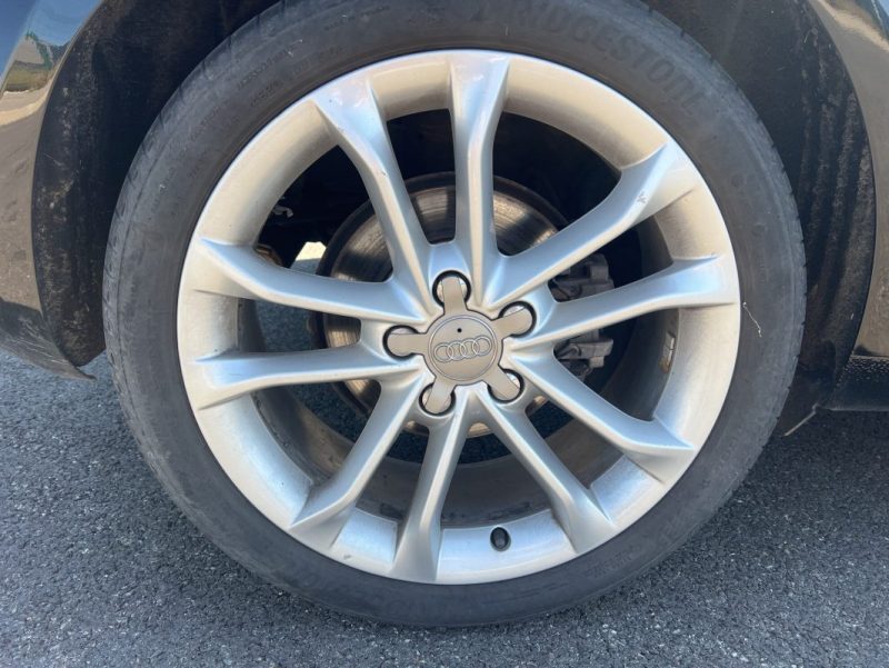 AUDI A3 2.0 L TDI 150 ch, Cuir, Full Led, Boîte auto, Distribution à jour