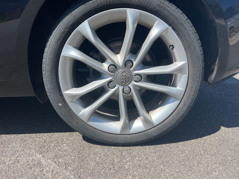 AUDI A3 2.0 L TDI 150 ch, Cuir, Full Led, Boîte auto, Distribution à jour