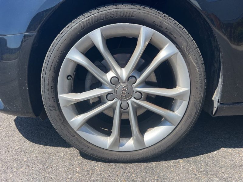 AUDI A3 2.0 L TDI 150 ch, Cuir, Full Led, Boîte auto, Distribution à jour