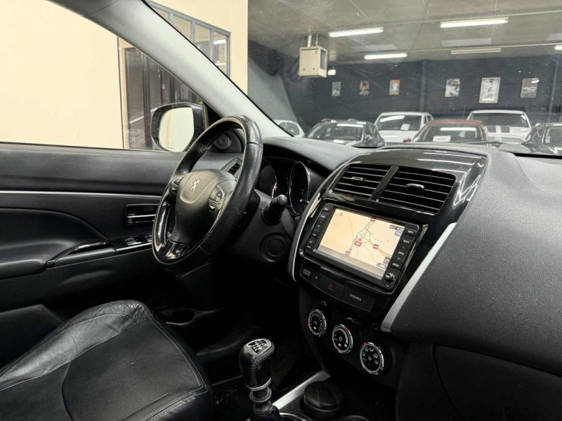 PEUGEOT 4008 2012