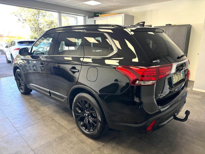 MITSUBISHI OUTLANDER 2018
