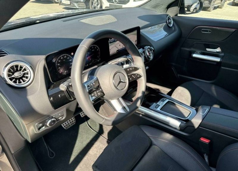 MERCEDES GLA 200 4-Matic 2024 REF 206