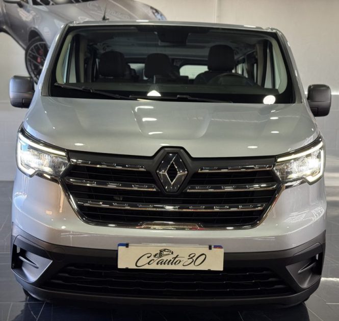 RENAULT TRAFIC 2021