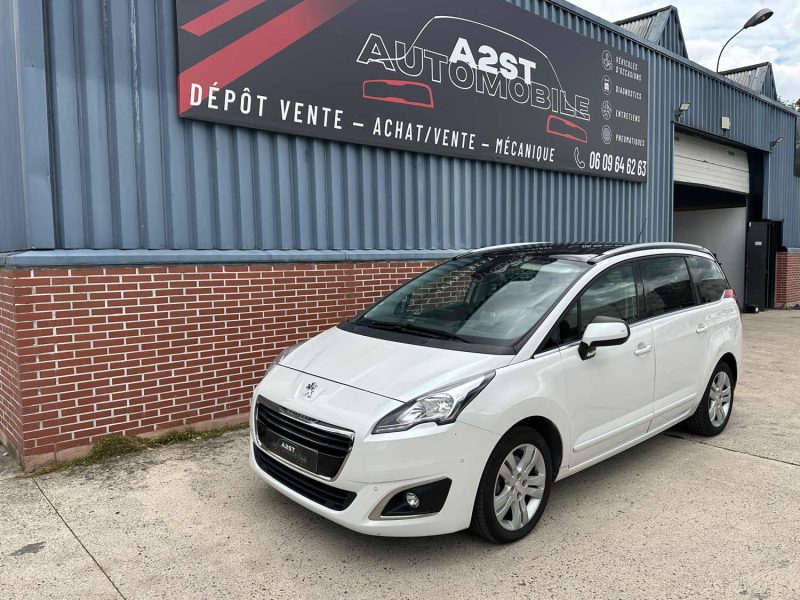 PEUGEOT 5008 2016