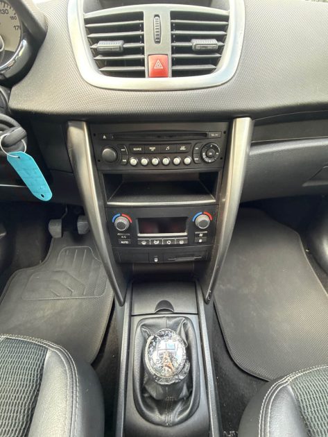 PEUGEOT 207 2009
