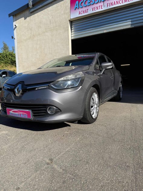 RENAULT CLIO 2015