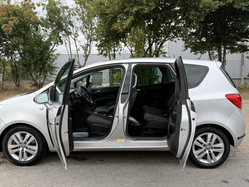 OPEL MERIVA 2011