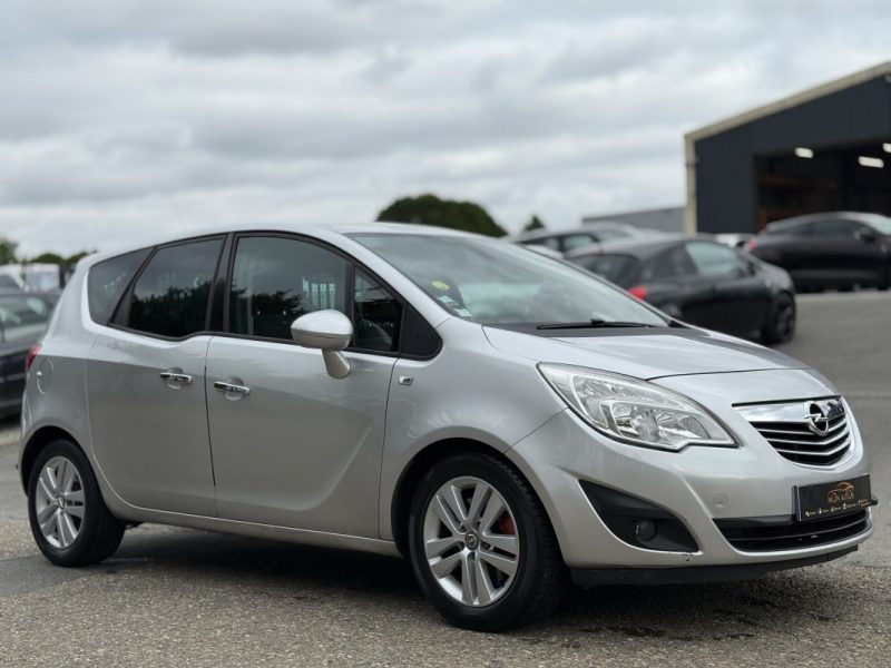 OPEL MERIVA 2011