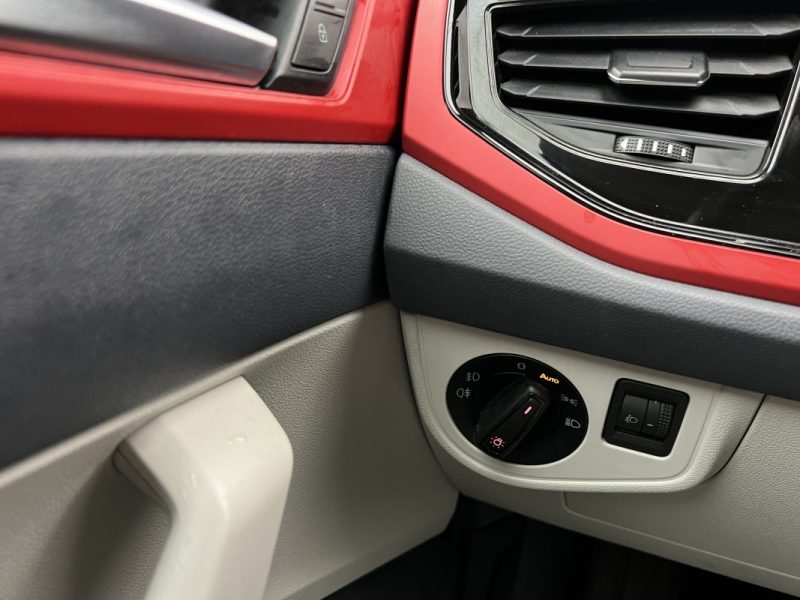 VOLKSWAGEN POLO 6 VI FIRST EDITION 1.0 TSI 95 Cv DSG7 / BEATS AUDIO APPLE & ANDROID - GARANTIE 1 AN