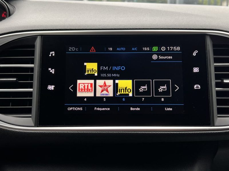 PEUGEOT 308  II PHASE 2 GT-Line 1.2 130 Cv BOITE AUTO EAT8 / APPLE CARPLAY & ANDROID - GARANTIE 1 AN