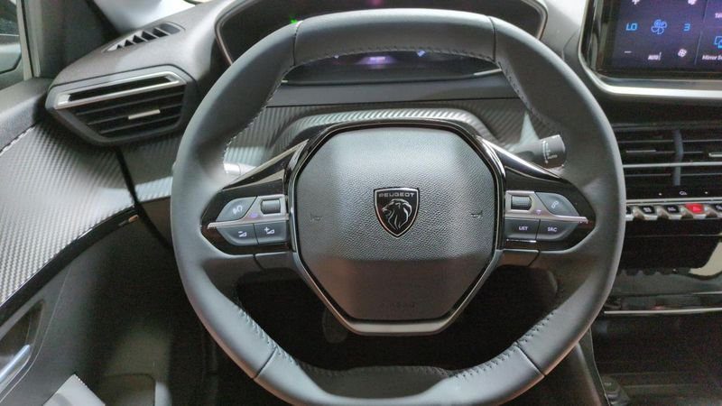 Peugeot 208 100 s&s bvm6 allure + radars av-ar + mirror screen