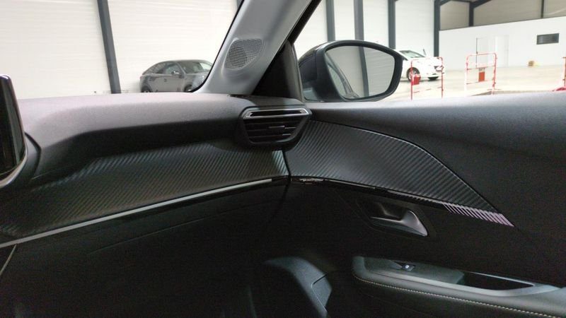 Peugeot 208 100 s&s bvm6 allure + radars av-ar + mirror screen