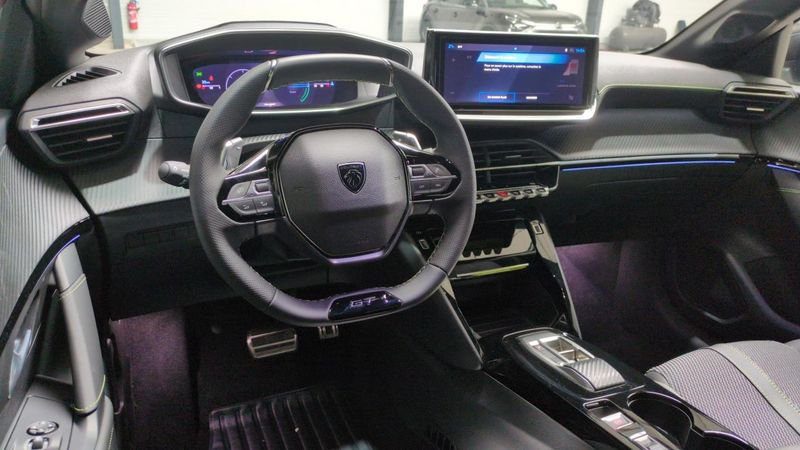 Peugeot 208 Hybrid 110 e-dcs6 gt + camera 360 + navi