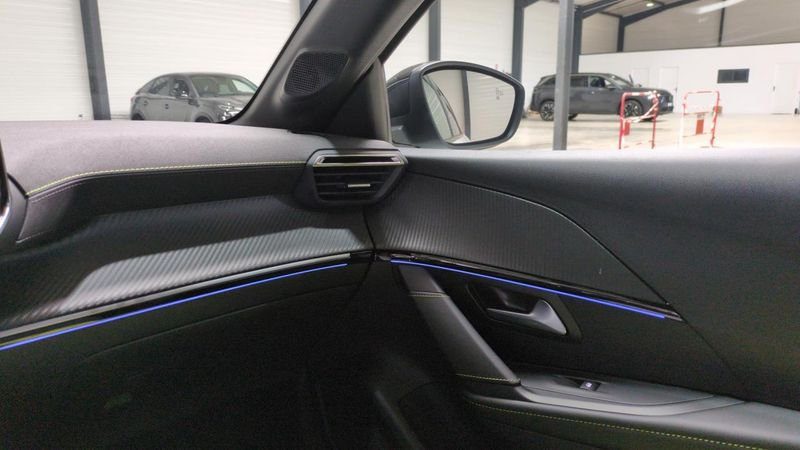Peugeot 208 Hybrid 110 e-dcs6 gt + camera 360 + navi