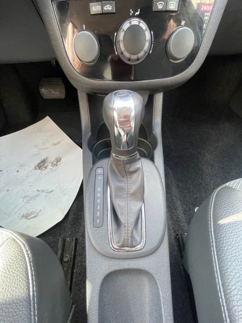 OPEL CORSA 2010 D 1.4I TWINPORT BOITE AUTOMATIQUE COSMO 