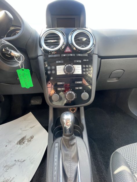 OPEL CORSA 2010 D 1.4I TWINPORT BOITE AUTOMATIQUE COSMO 