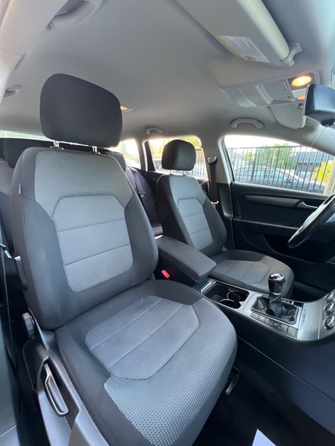 VOLKSWAGEN PASSAT 2013