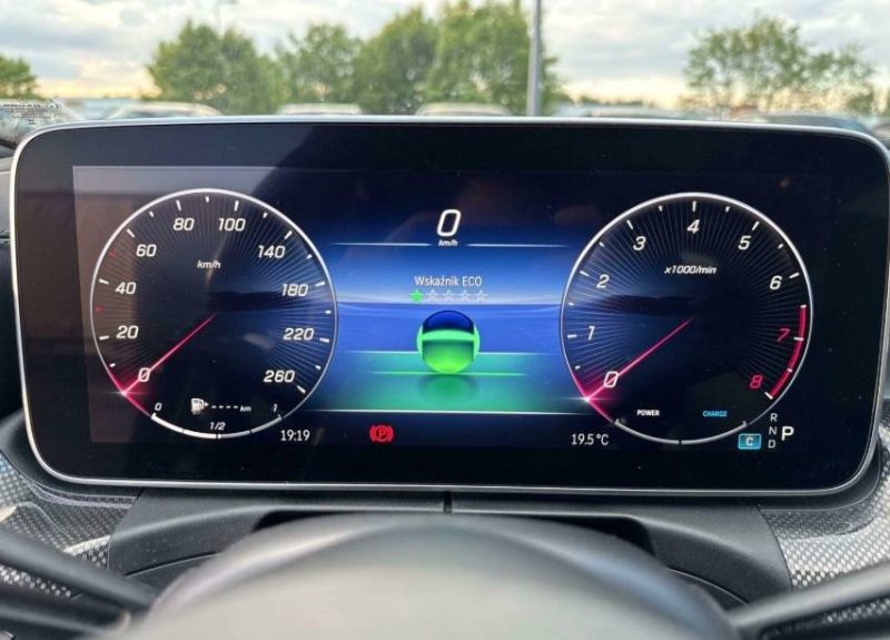 MERCEDES Classe C 200 2023 REF 200