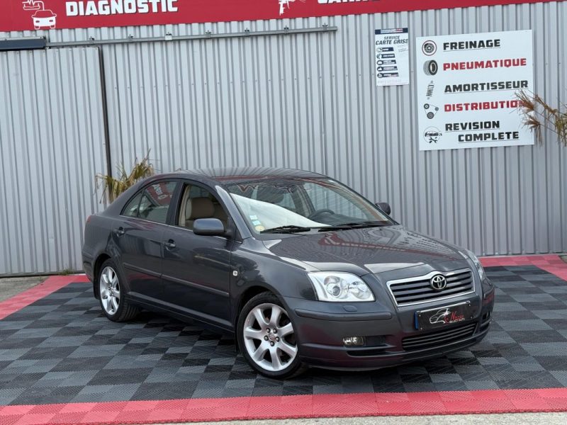 TOYOTA AVENSIS 2005