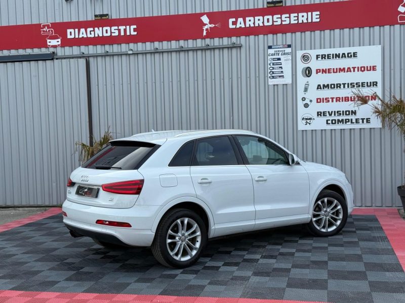 AUDI Q3 2012