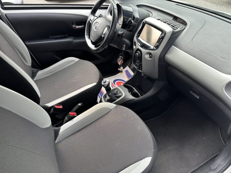 TOYOTA AYGO 2016