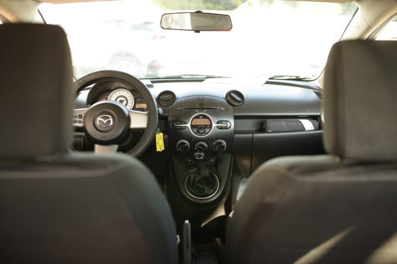MAZDA 2 2010