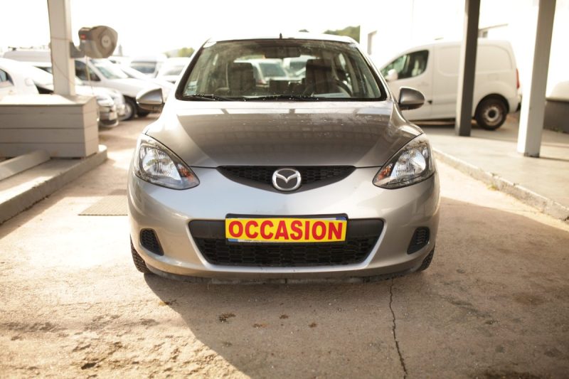 MAZDA 2 2010