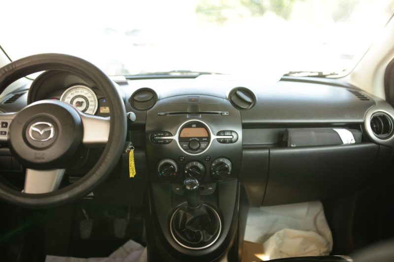 MAZDA 2 2010