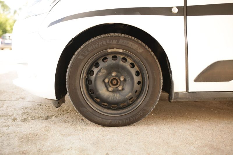 FORD TRANSIT CONNECT 3 PLACES TVA RECUPERABLE