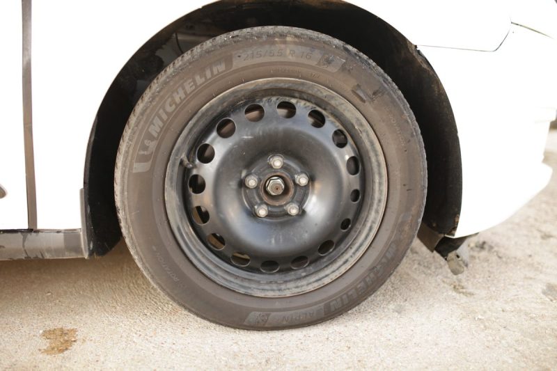 FORD TRANSIT CONNECT 3 PLACES TVA RECUPERABLE