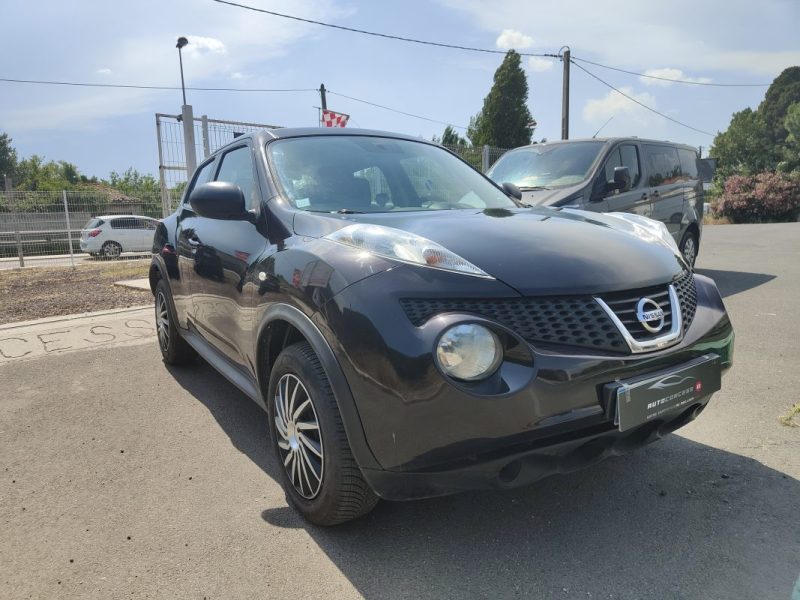 NISSAN JUKE 2012