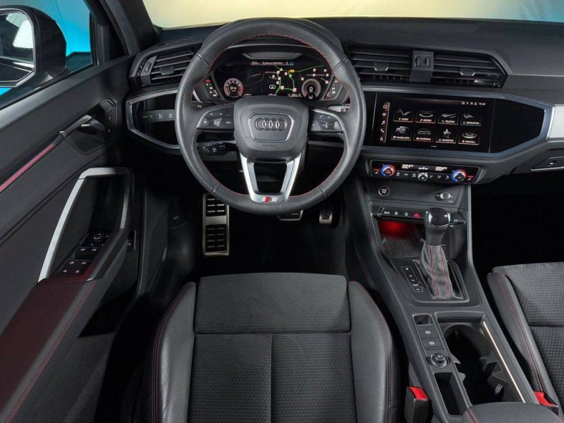 Audi Q3 35 TFSI Sporback  2023 REF 208