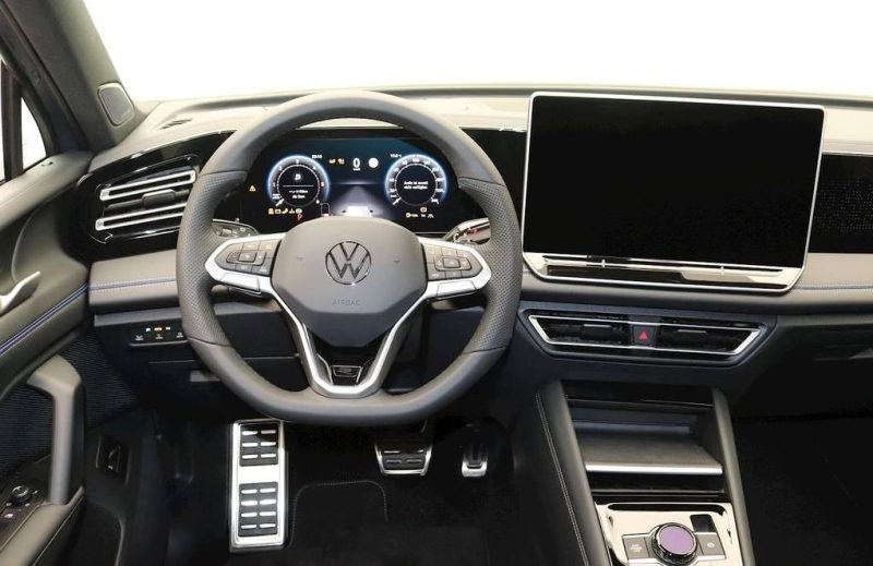 Volkswagen Tiguan 2.0 TDI 150 DSG7 R-Line Black Style - 213