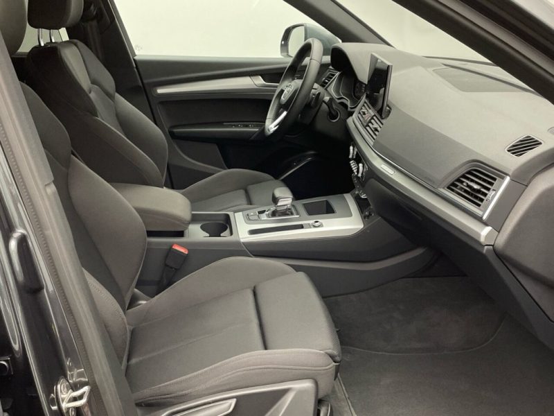 Audi Q5 2022 REF 209