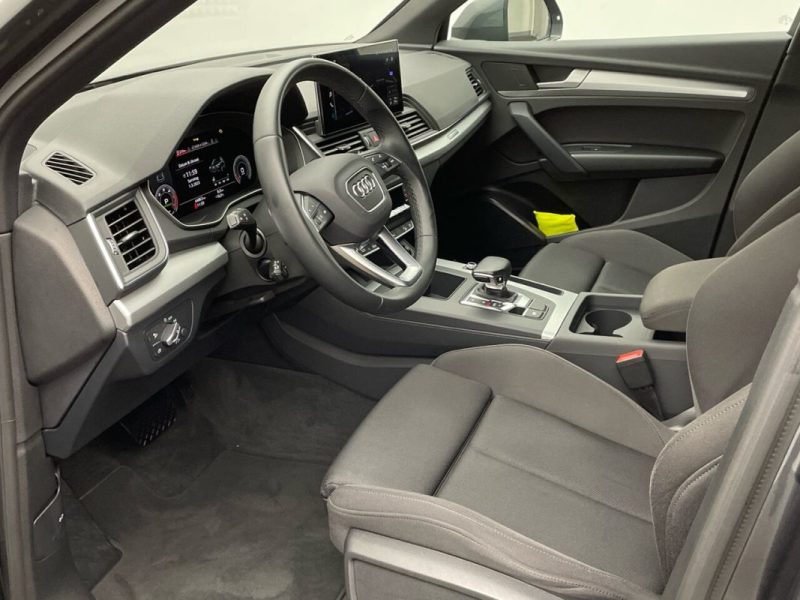 Audi Q5 2022 REF 209