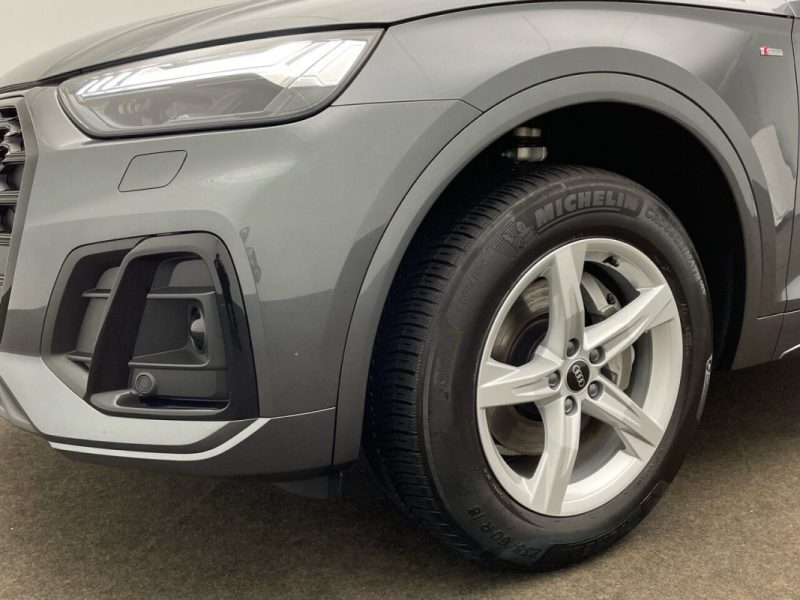 Audi Q5 2022 REF 209